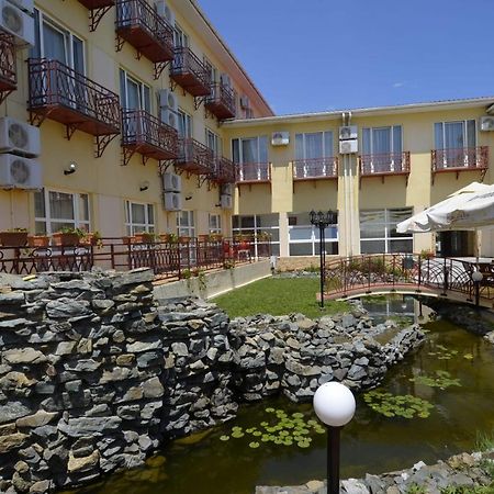 Hotel Intim Costineşti Exterior foto