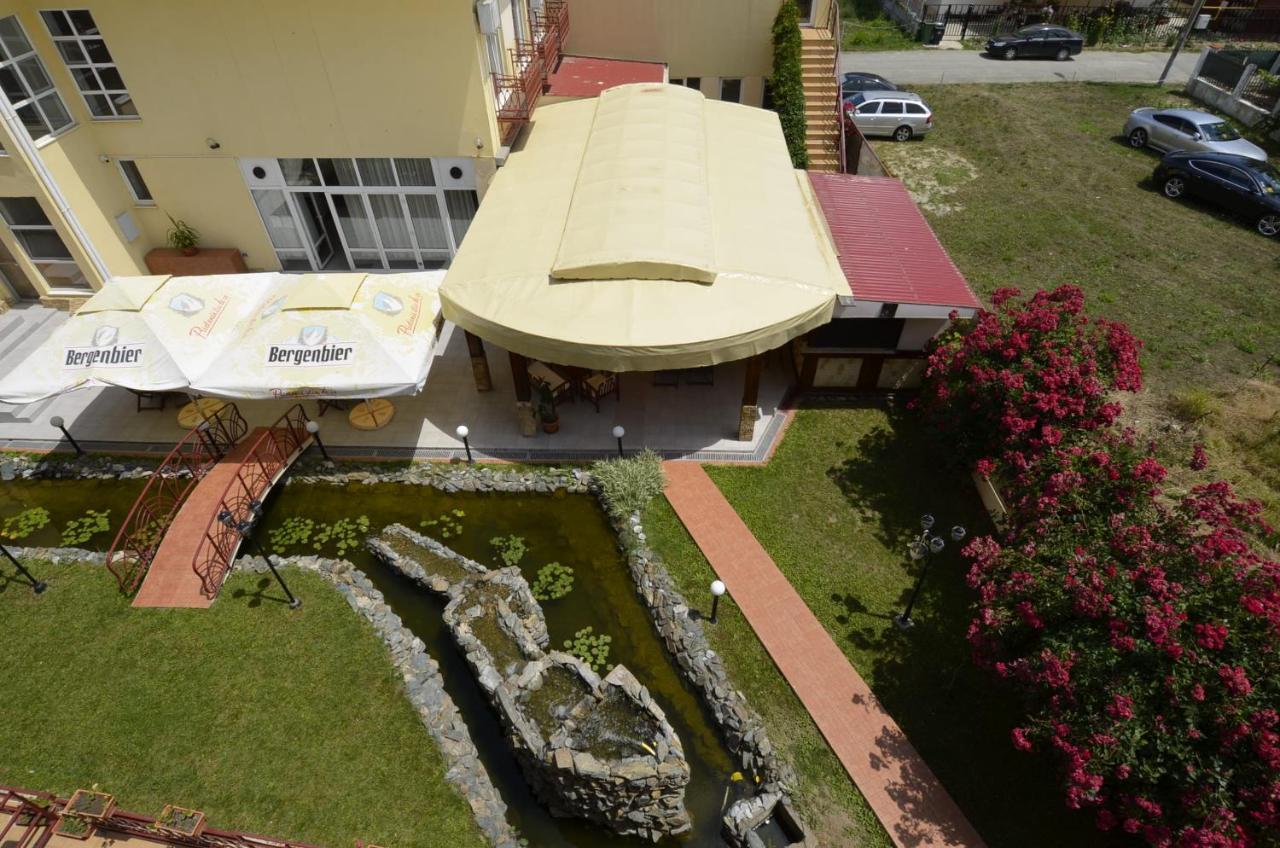 Hotel Intim Costineşti Exterior foto